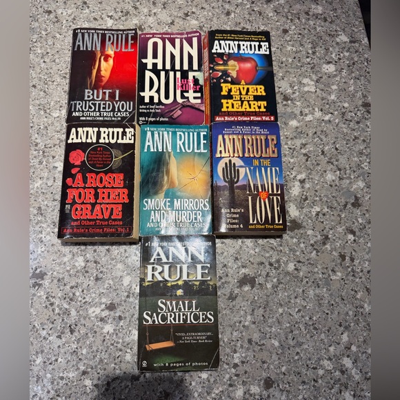 Ann Rule (7) Book Collection - Picture 2 of 3